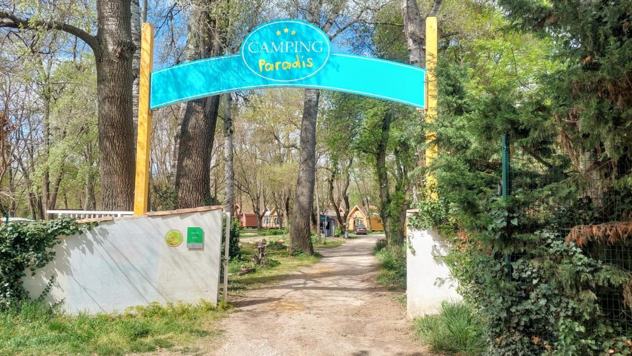 Camping Paradis Bellerive Montfrin Экстерьер фото