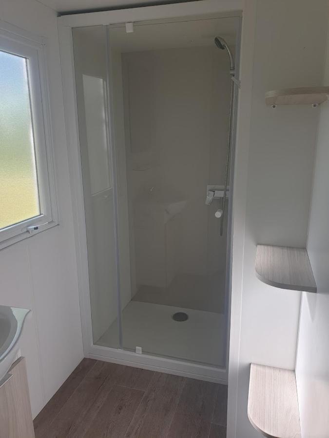 Camping Paradis Bellerive Montfrin Экстерьер фото