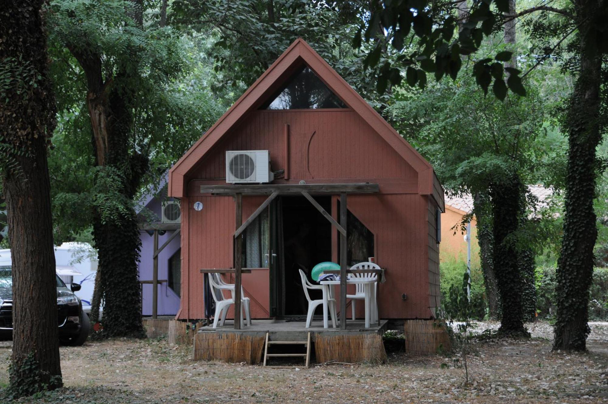 Camping Paradis Bellerive Montfrin Экстерьер фото