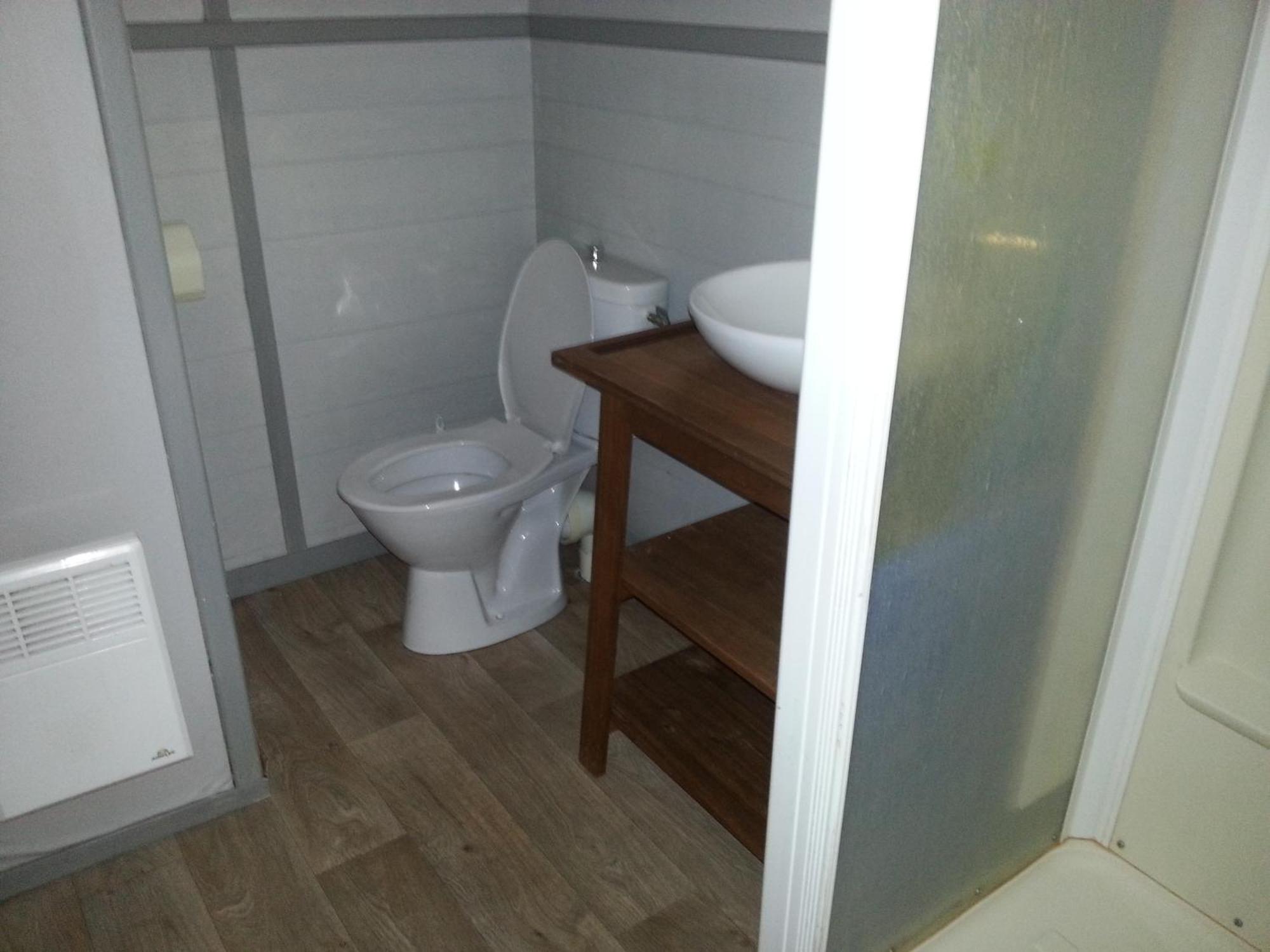 Camping Paradis Bellerive Montfrin Номер фото