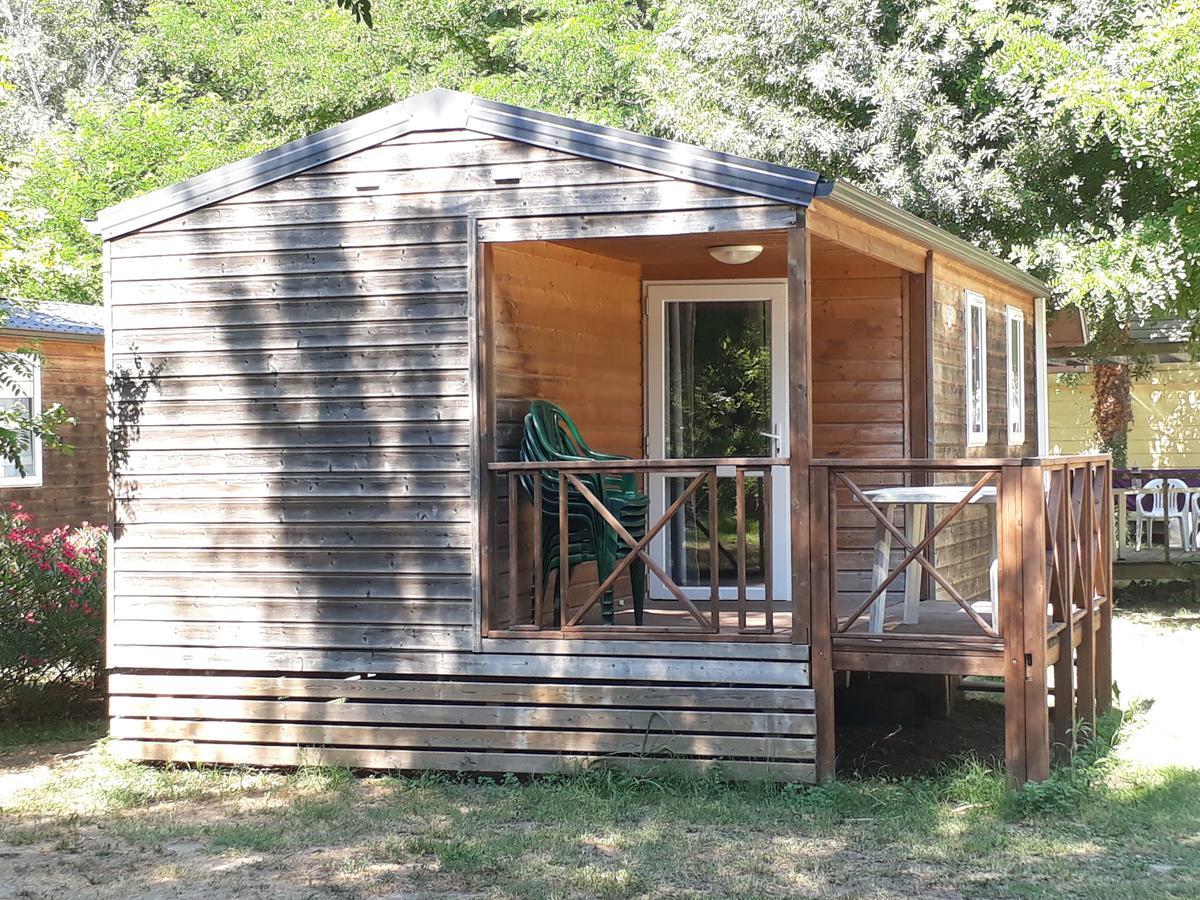Camping Paradis Bellerive Montfrin Экстерьер фото