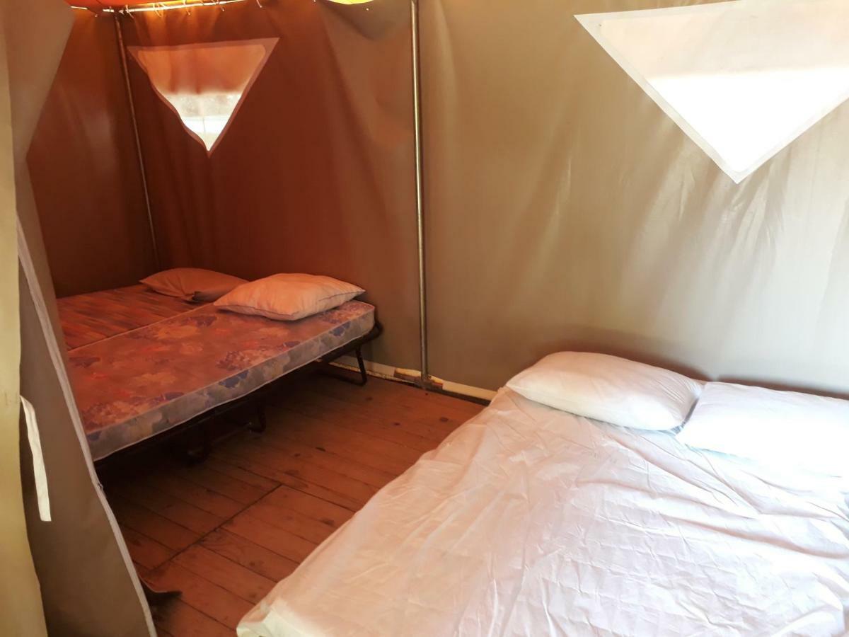 Camping Paradis Bellerive Montfrin Экстерьер фото